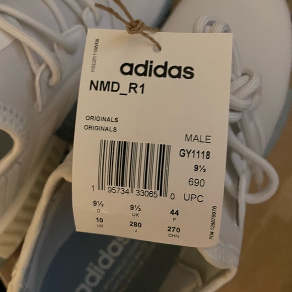 Brand new Adidas NMD_R1 - Picture 5 of 5